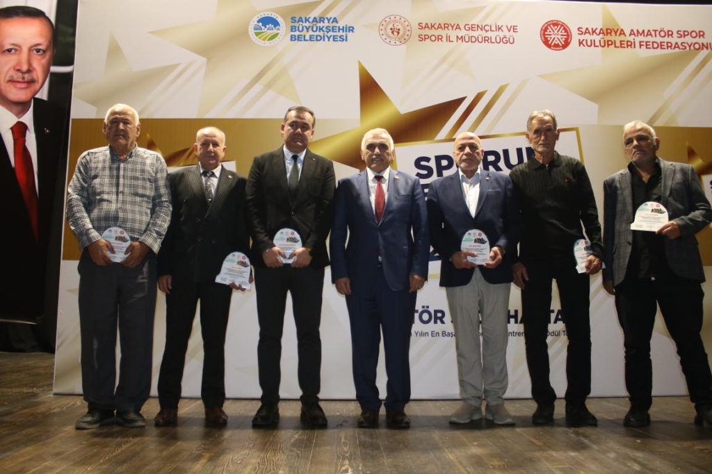 SPORDA YILIN ENLERİ ÖDÜLLERİ SAHİPLERİNİ BULDU..