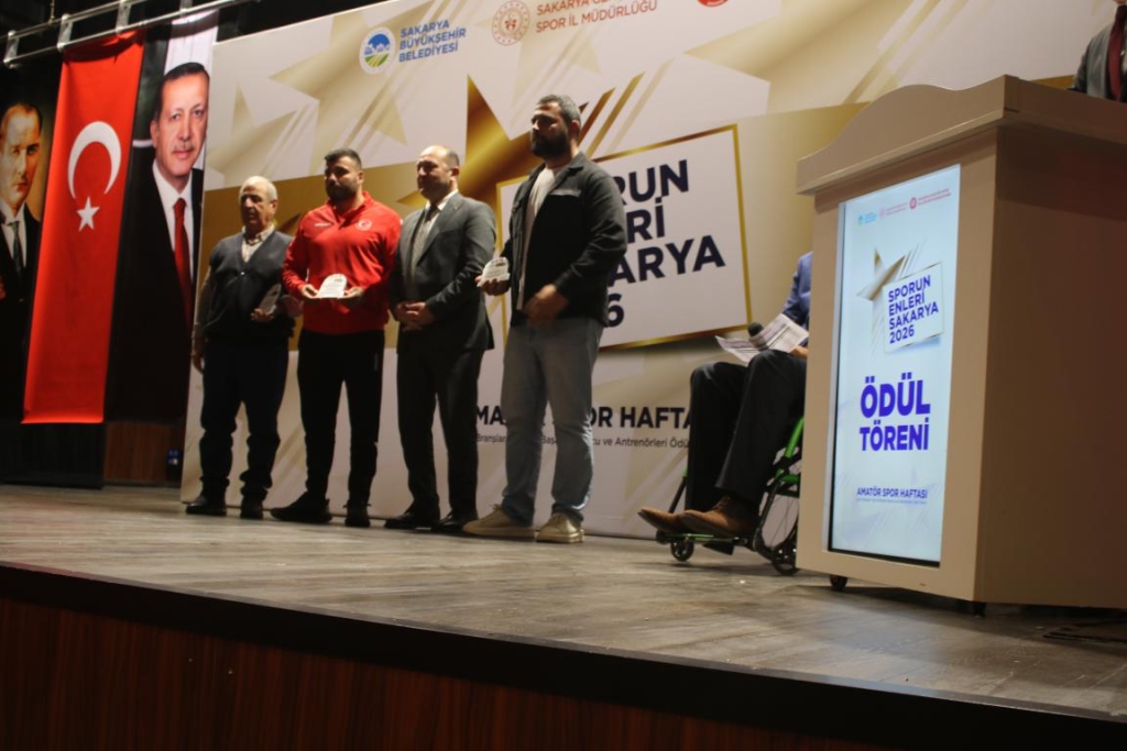 SPORDA YILIN ENLERİ ÖDÜLLERİ SAHİPLERİNİ BULDU..