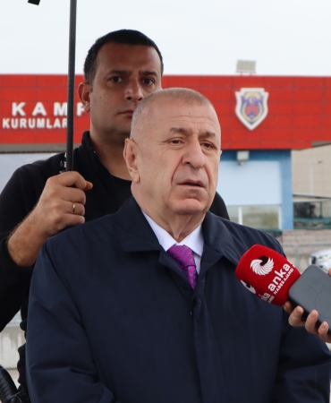 Ümit_Özdağ_Tanju_Özcan_ziyareti_111205510