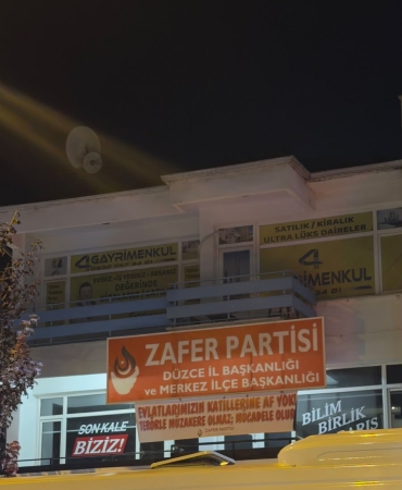 Zafer_Partisi_Düzce_İl_Başkanlığı_pankart_095223094