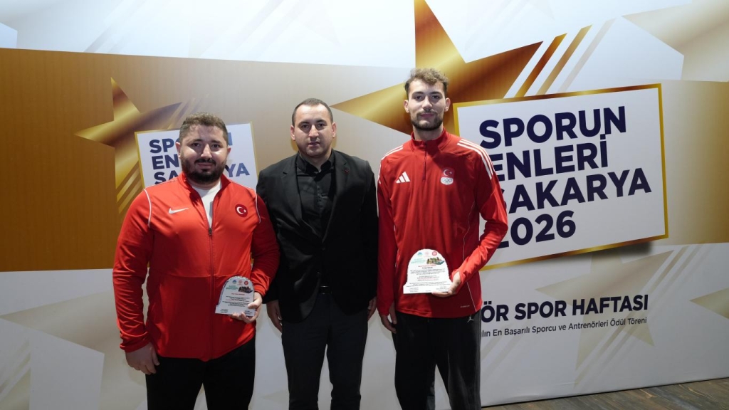 SPORDA YILIN ENLERİ ÖDÜLLERİ SAHİPLERİNİ BULDU..