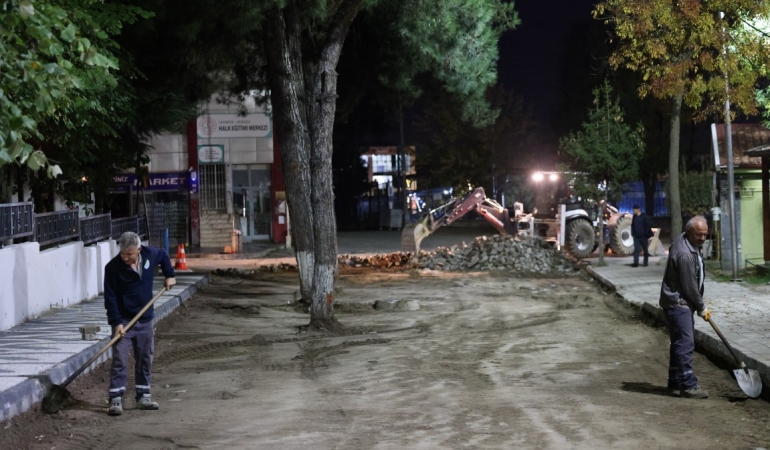 HENDEK’İN ÖNEMLİ GÜZERGÂHLARINDA ASFALT HAZIRLIĞI BAŞLADI